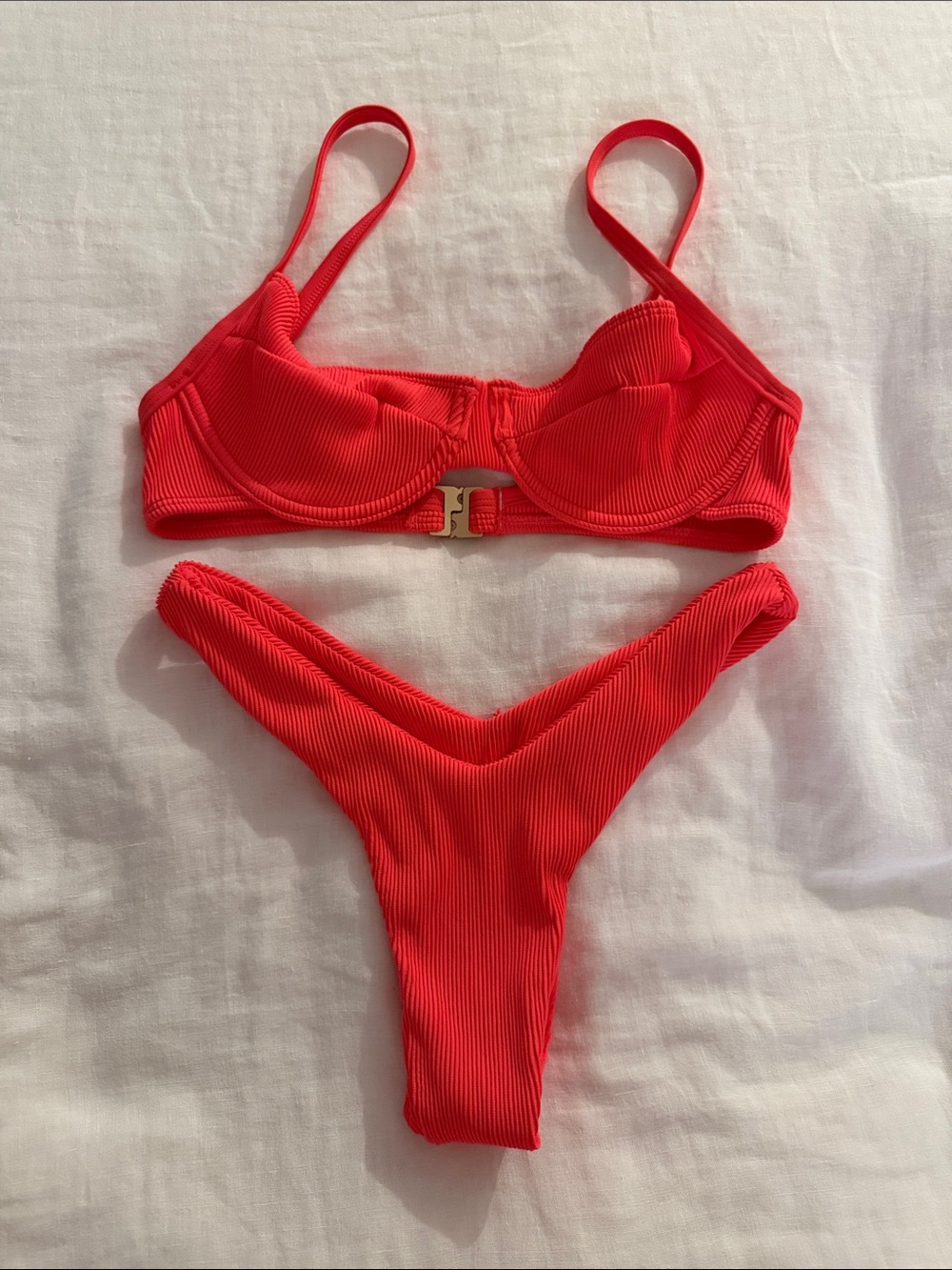Kulani Kinis Underwire Bikini Set